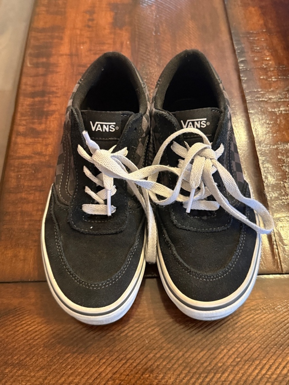 Vans Black and Grey Checkered Kids Old Skool Shows Sneakers